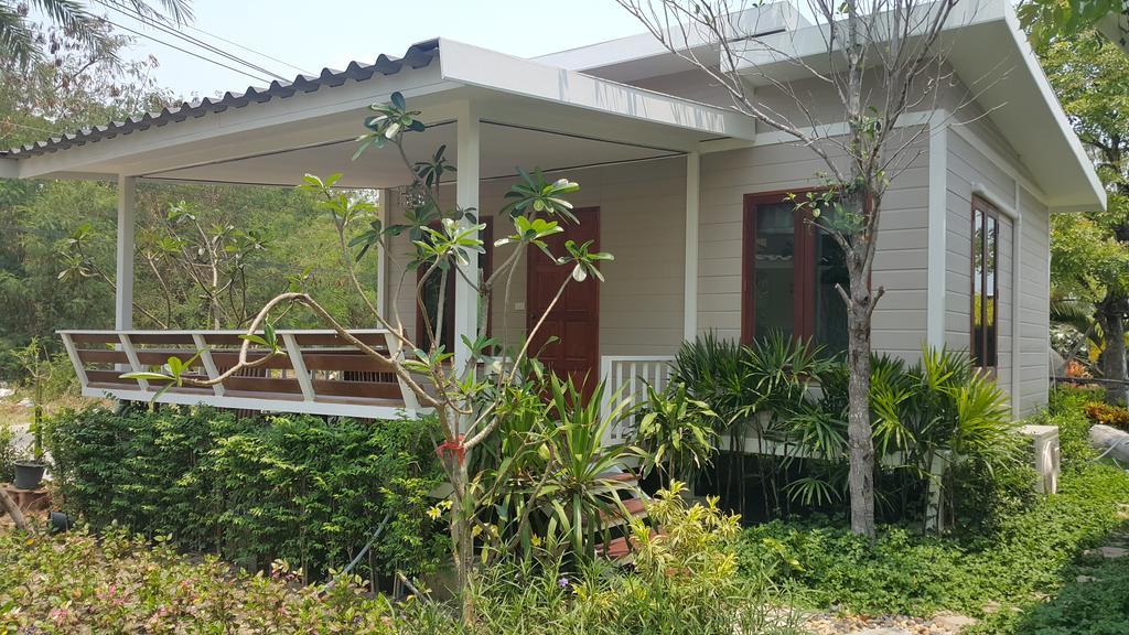 Oyo 75402 Villa Rayonghouse Ban Nong Sai Yong Εξωτερικό φωτογραφία